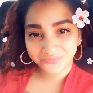 Meet your Posher, Magda